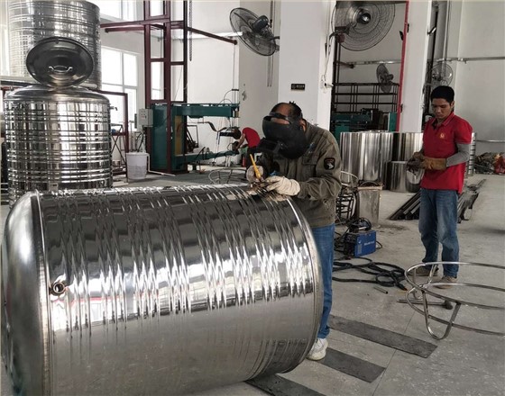 廣西不銹鋼水箱廠(chǎng)家