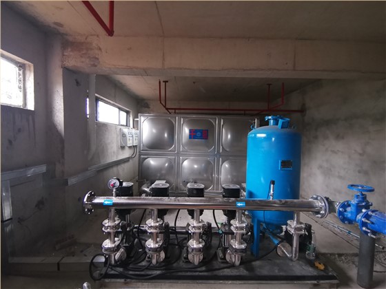 變頻恒壓控制柜水箱 (3)